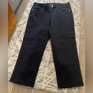 Venus Black Jeans capris